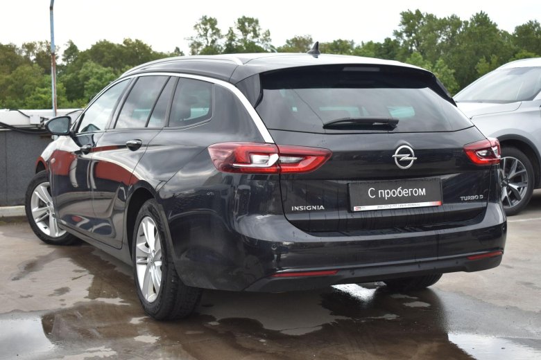 Opel insignia универсал