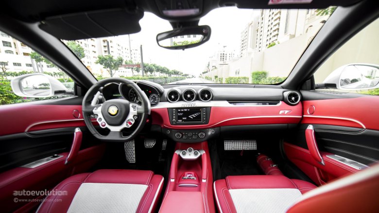 Ferrari ff interior