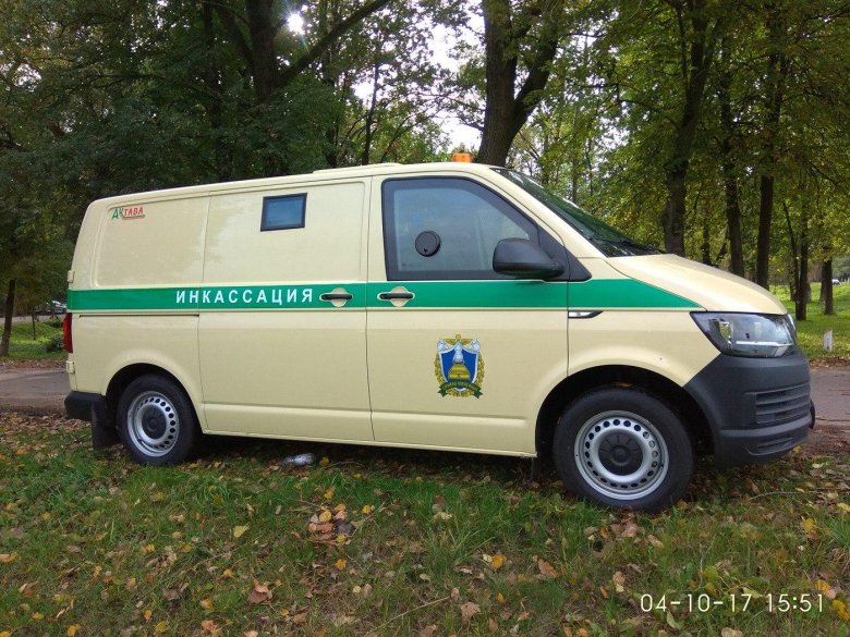 Volkswagen transporter t5 инкассатор