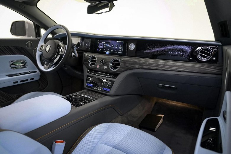 Rolls royce spectre салон