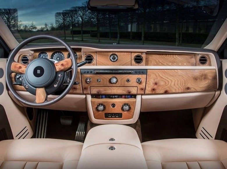 Машина роллс ройс салон