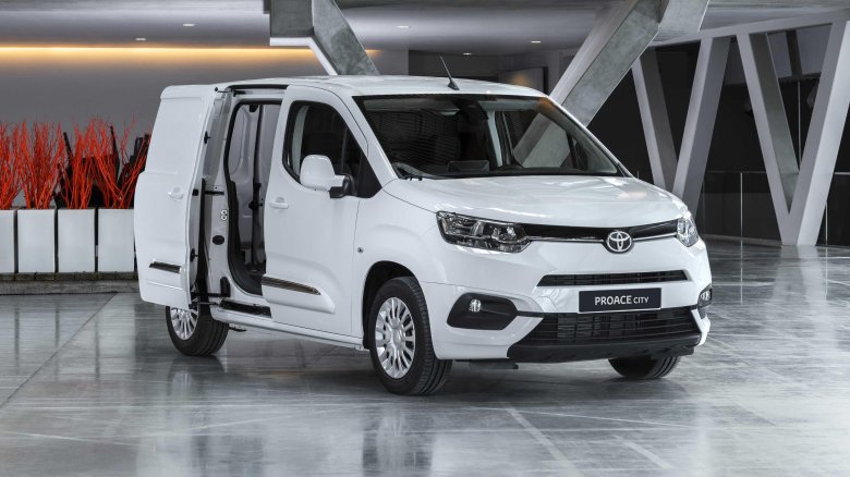 Тойота фургон proace