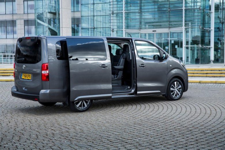 Toyota proace verso