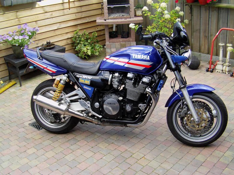 Yamaha xjr 400