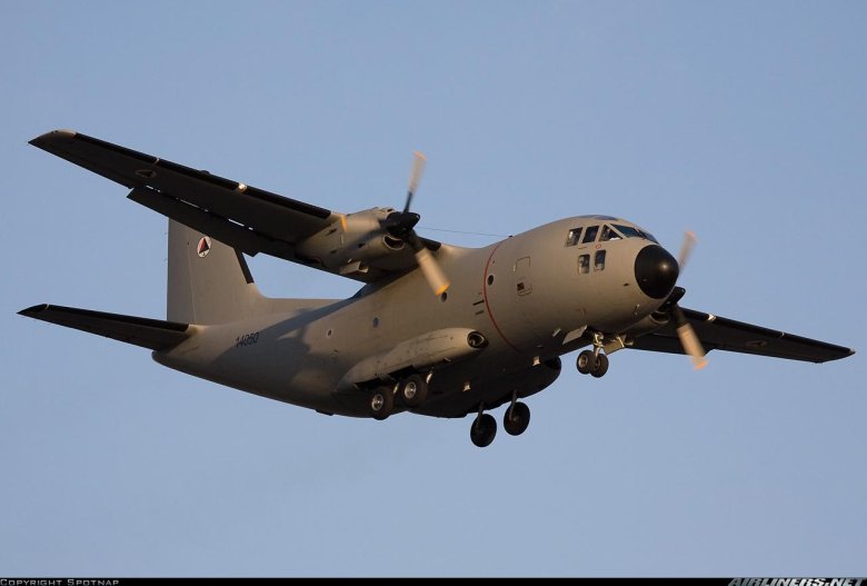 Alenia c-27j spartan самолет