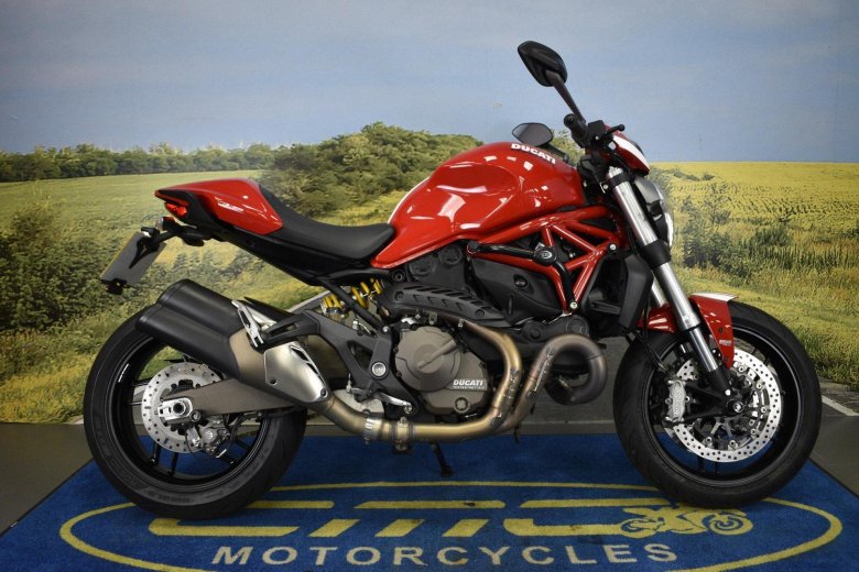 Ducati monster 821