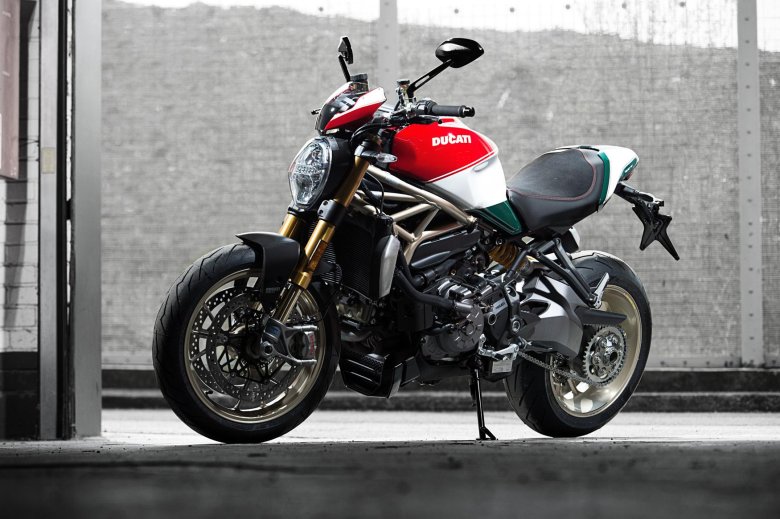 Ducati monster 1200 s