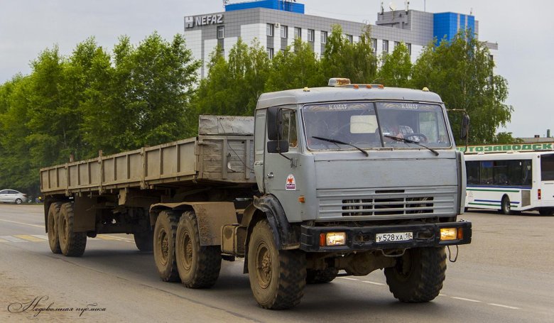 Камаз 54115 седельный тягач с полуприцепом