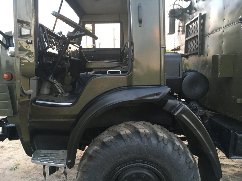 Камаз 4310 военный кабина у