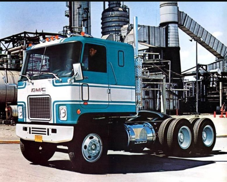 Американские бескапотные грузовики