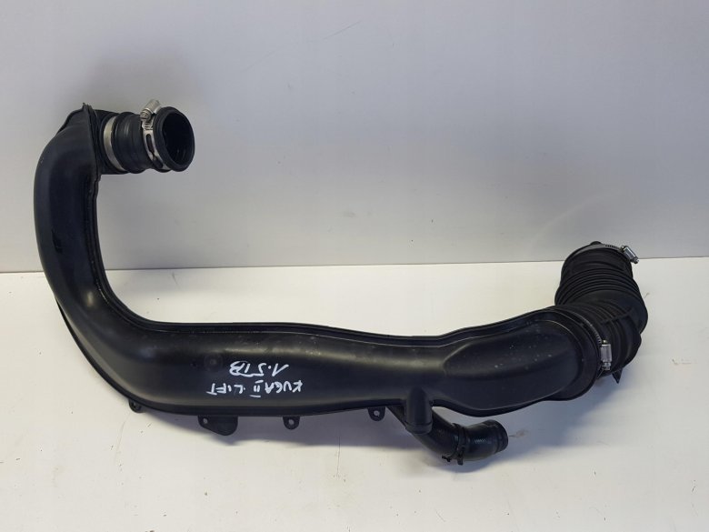 Патрубок воздушного фильтра ford