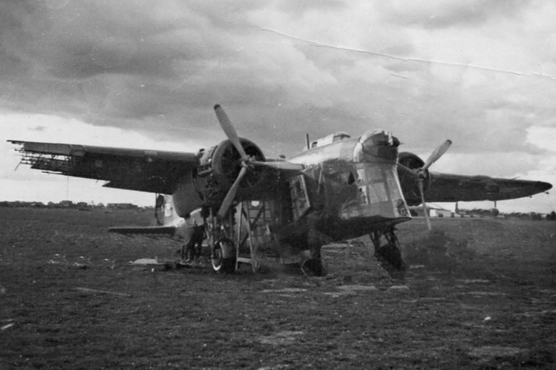 Бомбардировщик амио 143