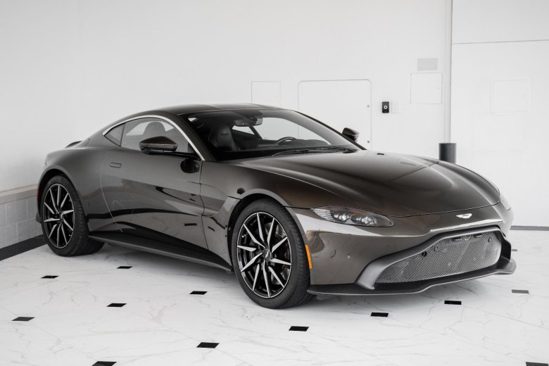 Aston martin vantage 2019