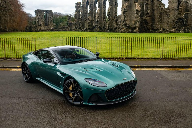 Aston martin dbs superleggera