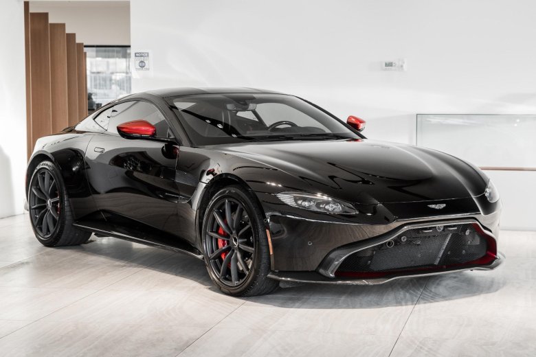 Aston martin dbs superleggera