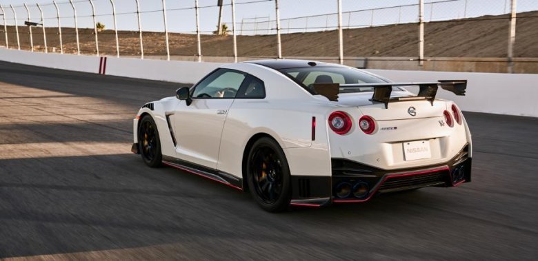 Nissan gtr nismo 2021