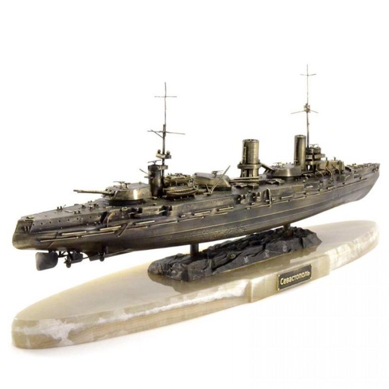 Линкор марат модель
