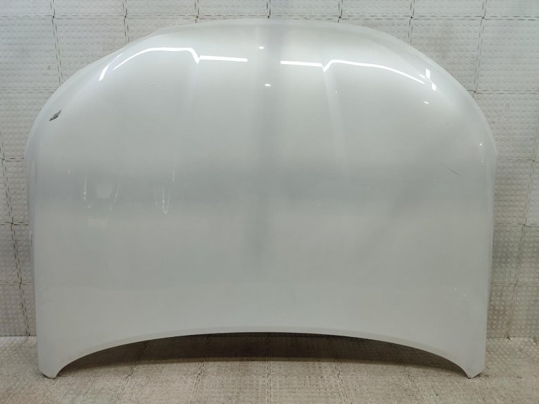 Лада веста капот