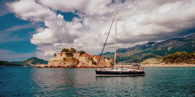 Парусные яхты в черногории