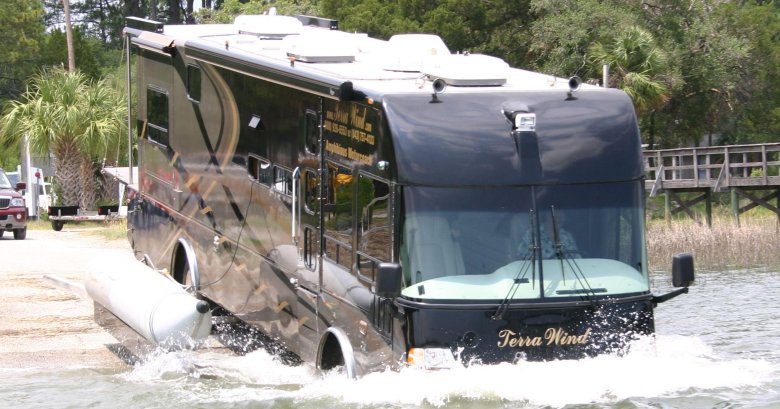 Автобус амфибия