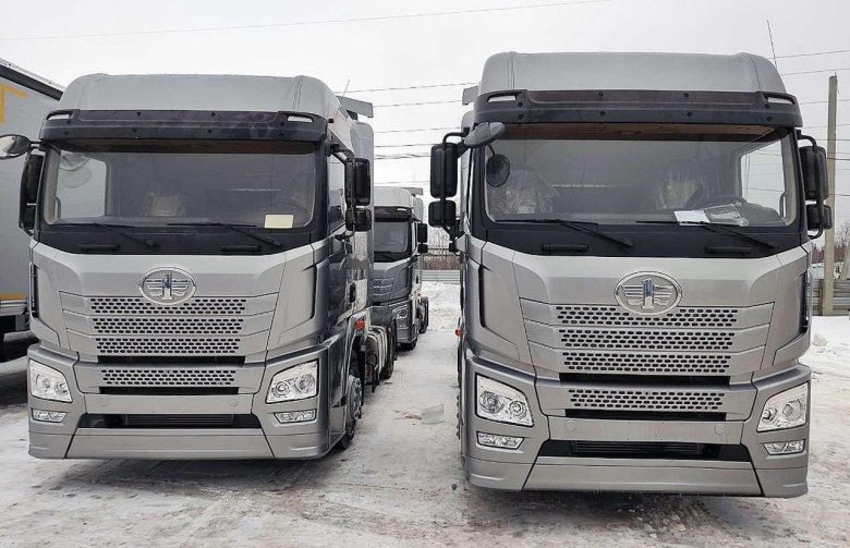 Седельный тягач фав