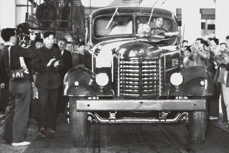 Первый китайский автомобиль в 1953 году