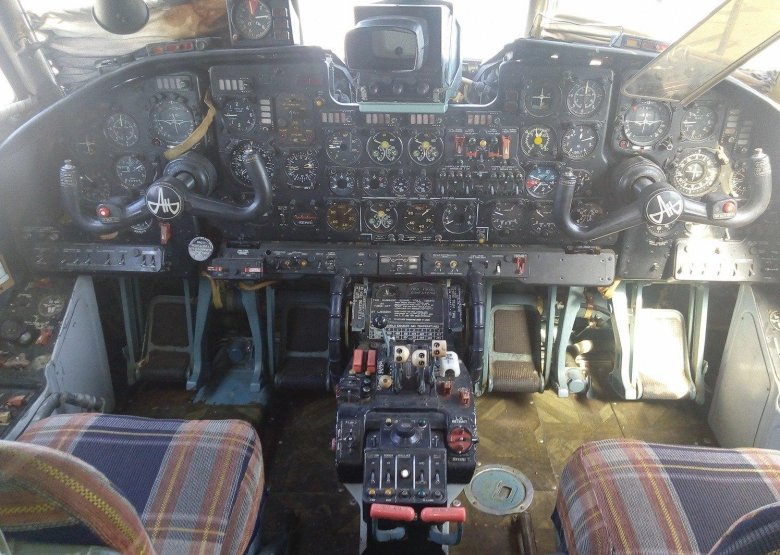 Кабина ан 26