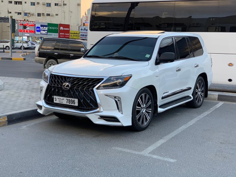 Lexus lx 570 белый