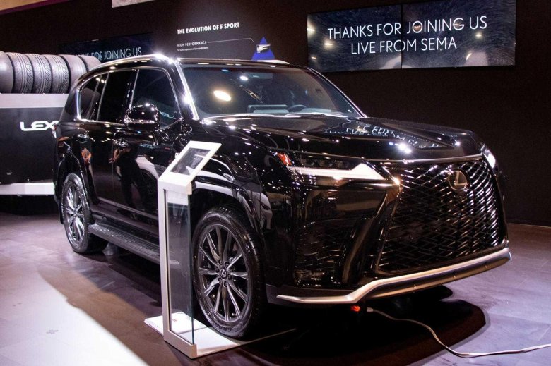 Лексус lx 600 2022