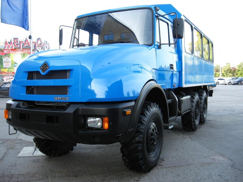 Урал 3255 вахтовка