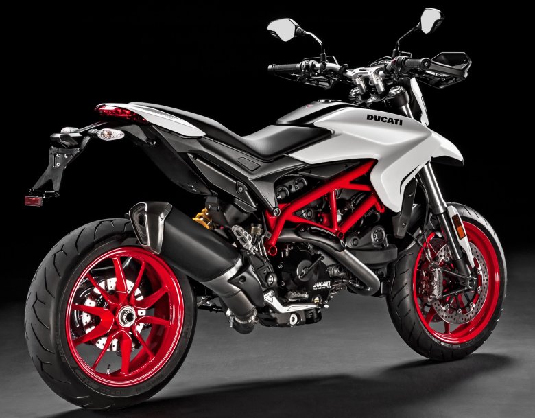 Ducati hypermotard 939