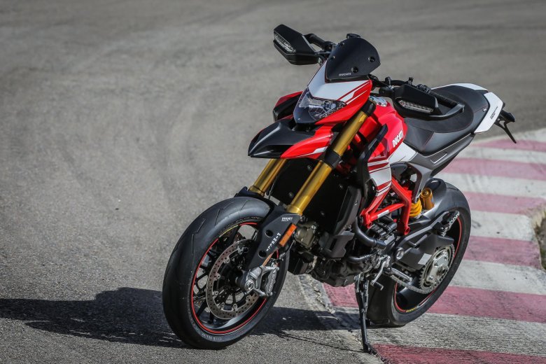 Ducati hypermotard 939