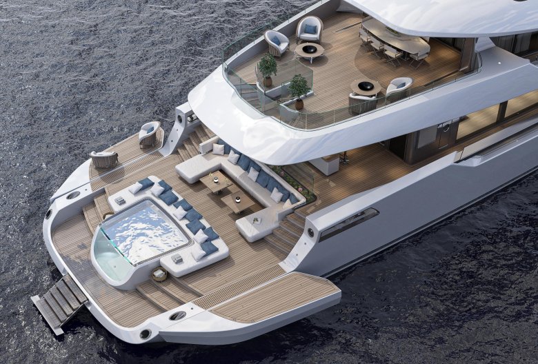 Огромная яхта