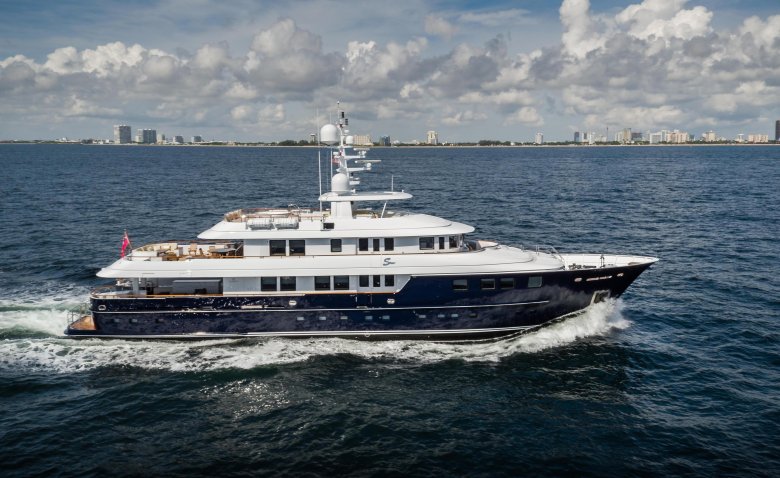 Vripack yacht 79 andros