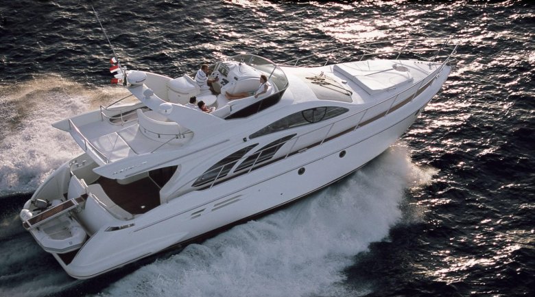Azimut 50 яхта