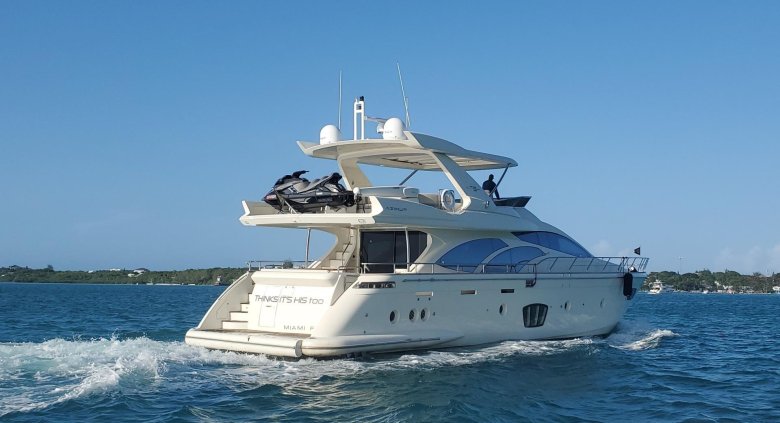 Моторная яхта azimut 98