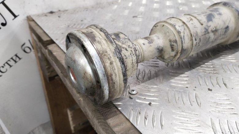 Кардан вал карданный