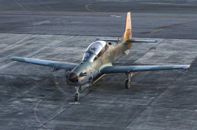 Embraer emb 314 super tucano