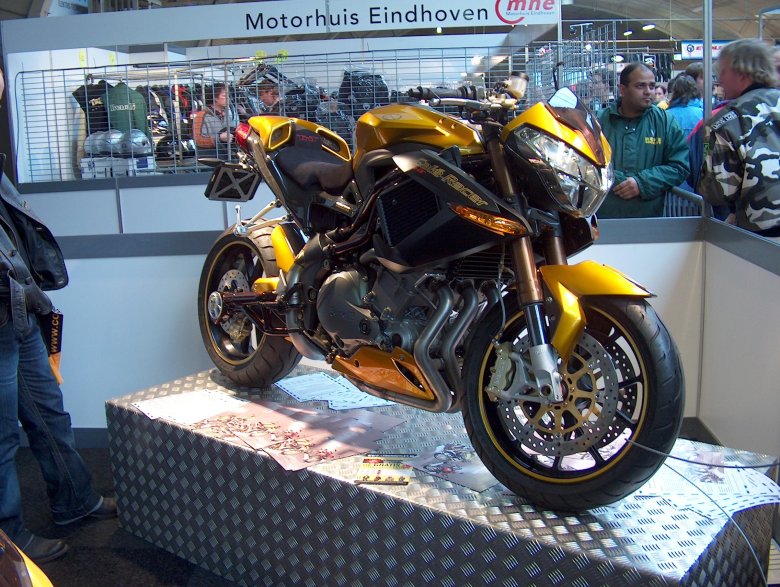 Benelli cafe racer 1130