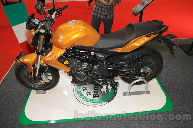 Мотоцикл бенелли тнт 300