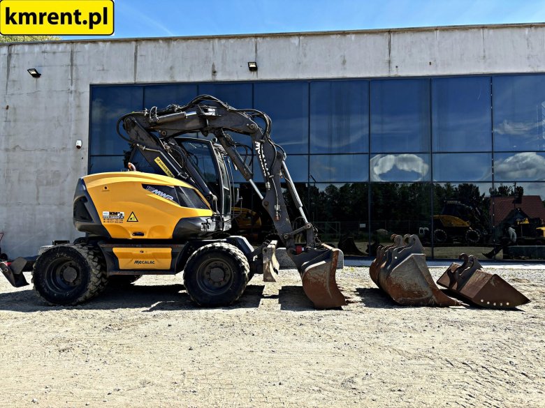 Экскаватор на колесном ходу