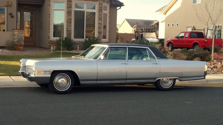 Cadillac fleetwood 1965
