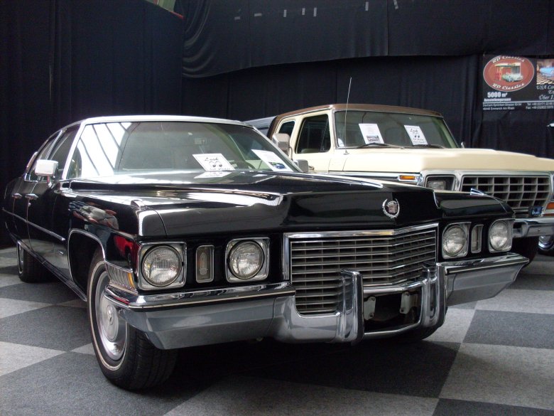 Cadillac fleetwood 1971
