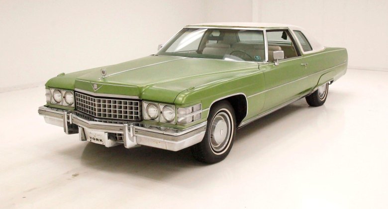 Cadillac sedan deville