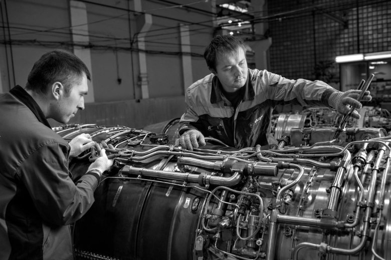 Техник авиационных двигателей