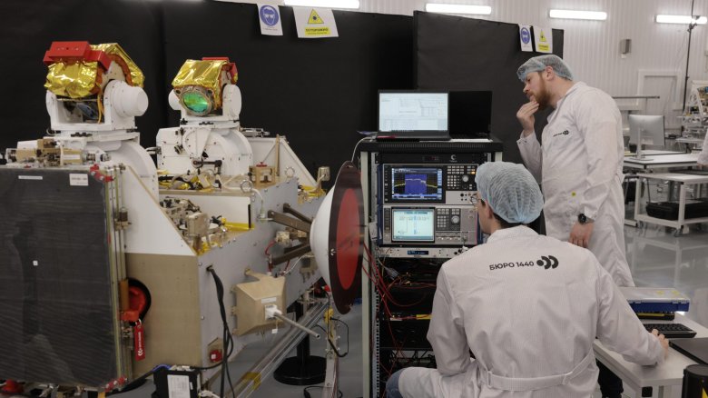 Космический учёный