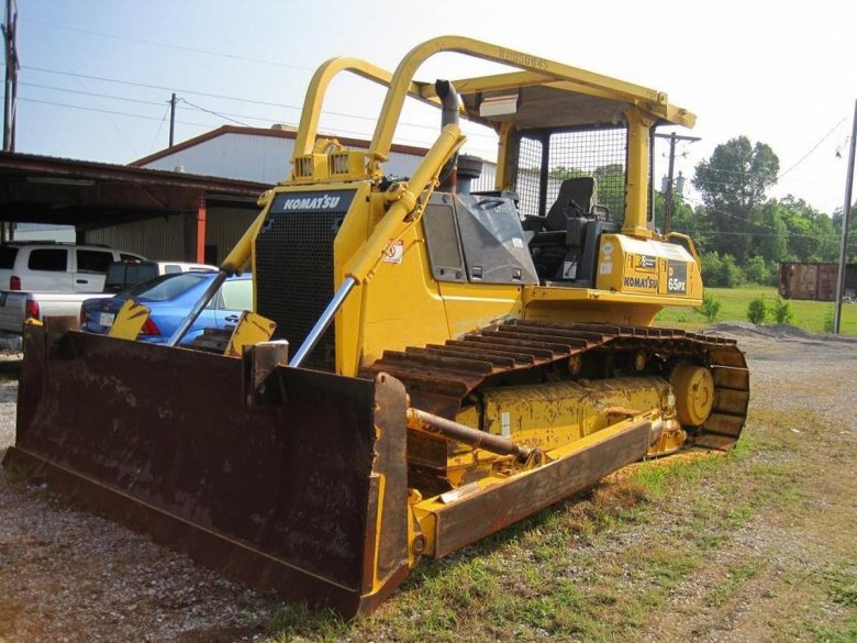 Komatsu d65