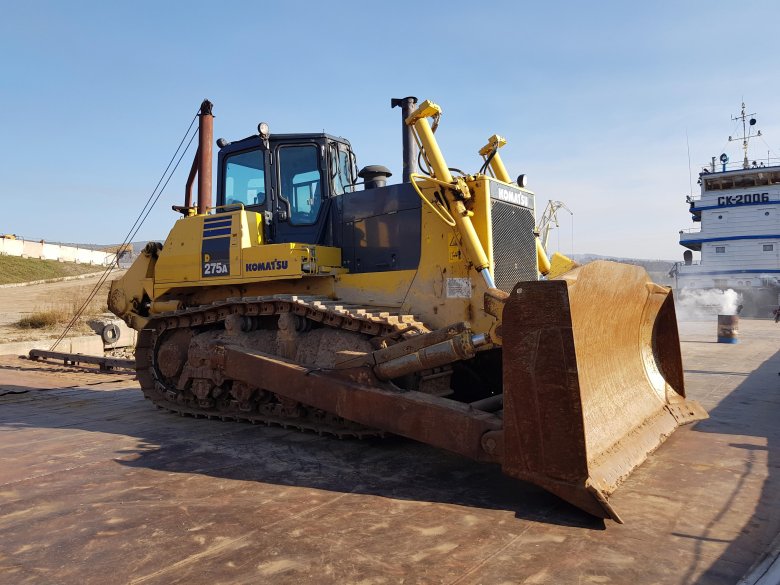 Komatsu d275a-5