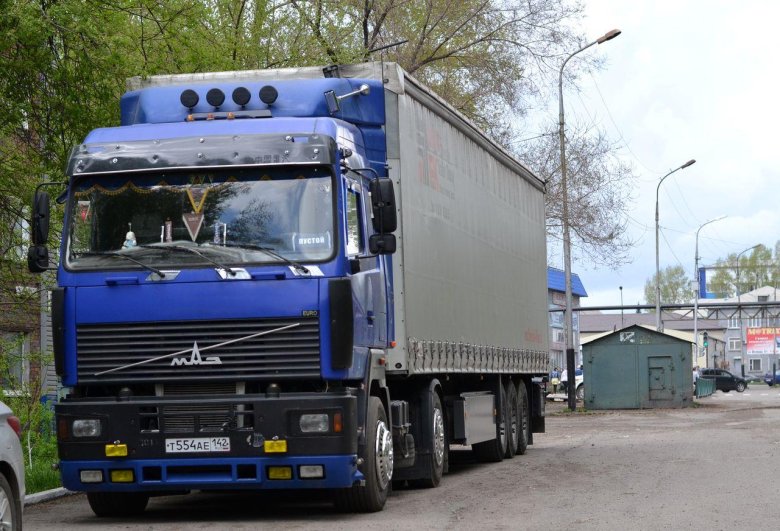 Тягач маз 5440