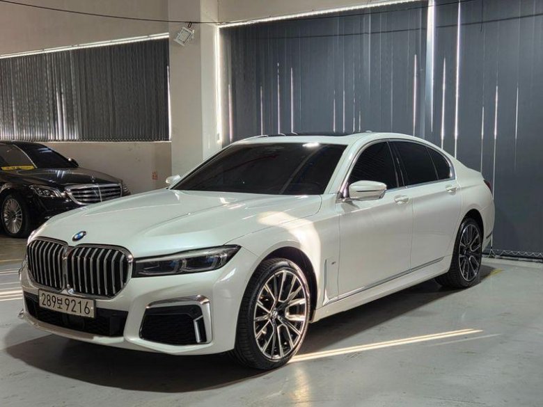 Бмв 7 серии 2019